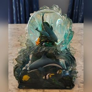 Wyland Dakin Hanalei Bay Musical Snow Globe